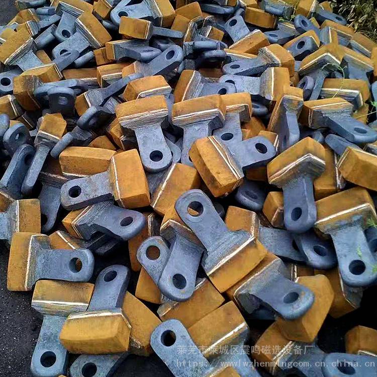 專業(yè)供應(yīng) 震鳴牌破碎機篩板與襯板，型號齊全，批發(fā)鑄造件